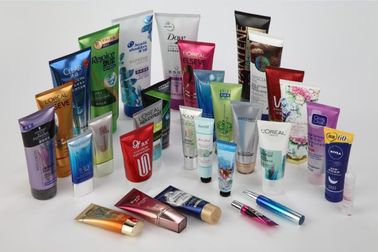 Leeres kosmetisches Verpackenschlauchpaket kombiniertes Flexo mit dem Stempeln